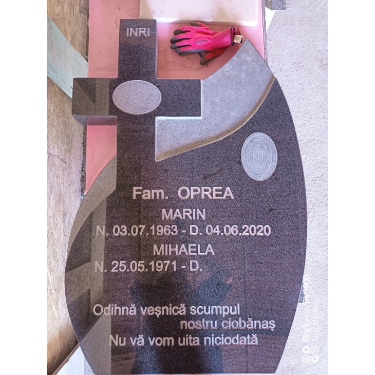 MONUMENT  ‘LACRIMA’